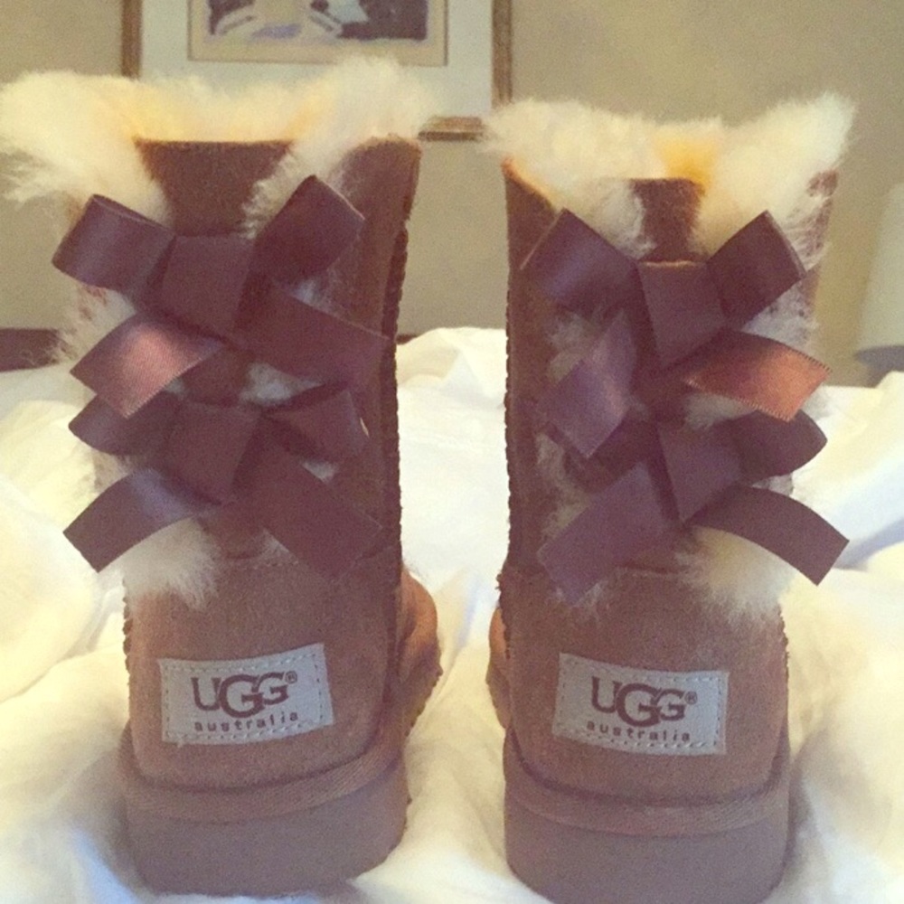 UGG girls 👢boots size 9